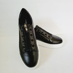 NEW Vaneli Yolant Black Sneakers Casual Shoes Size 8.5